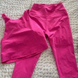 Beyond yoga - pink set - WORN ONCE